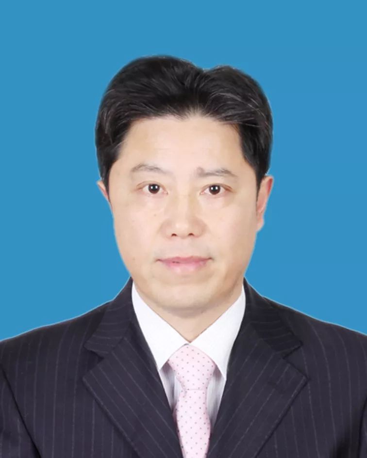 新時(shí)代領(lǐng)導(dǎo)干部，引領(lǐng)力量的崛起
