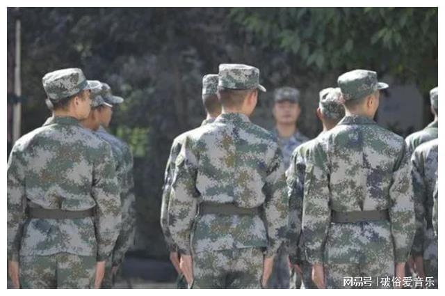 兵役最新動(dòng)態(tài)，變革與挑戰(zhàn)的交匯點(diǎn)探索與解讀